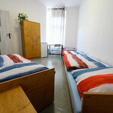 Mru Rooms Raciborz Bagian luar foto